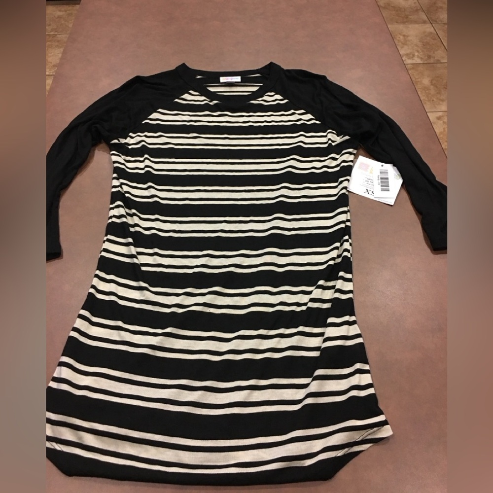 LulaRoe Randy Top